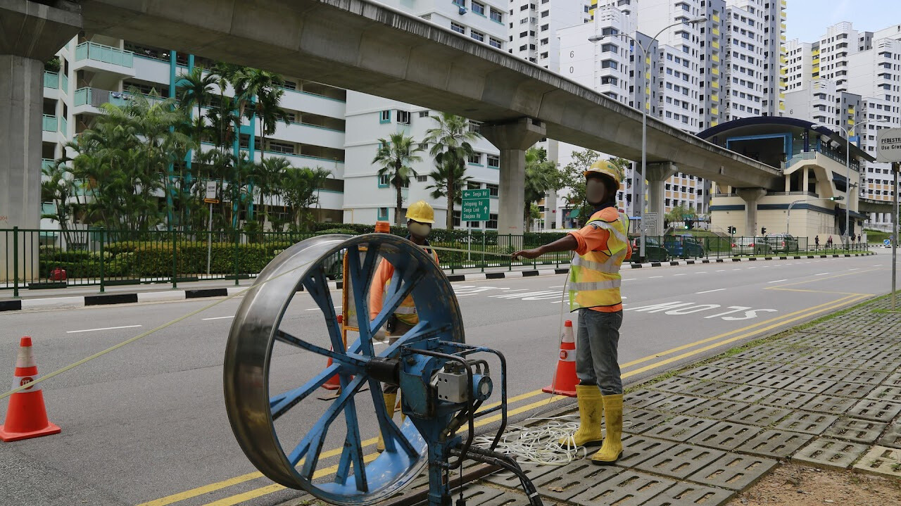 Basic Traffic Controller Course Training | Cables & Utilities Detection Services.